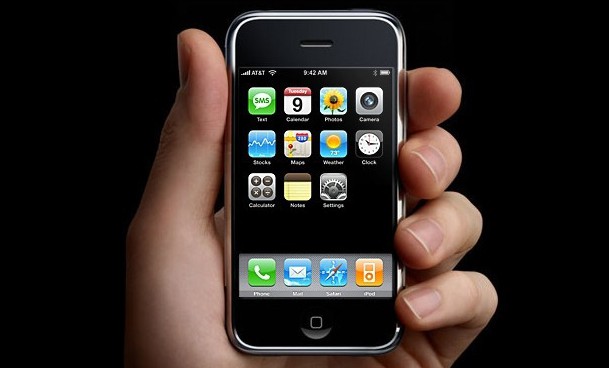 10 Jahre iPhone Throwback
