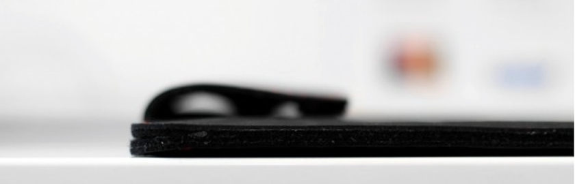 MacBook Sleeve von der Seite im Detail